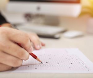 Egzamin ósmoklasisty z obowiązkowym językiem ukraińskim? MEN wyjaśnia