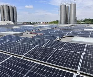 Wavin z farmą fotowoltaiczną na dachach fabryki